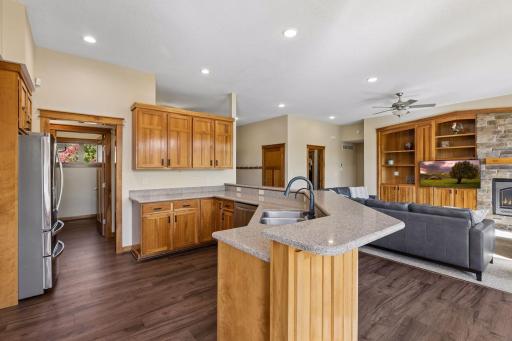 555 Chinnock Lane, River Falls, WI 54022