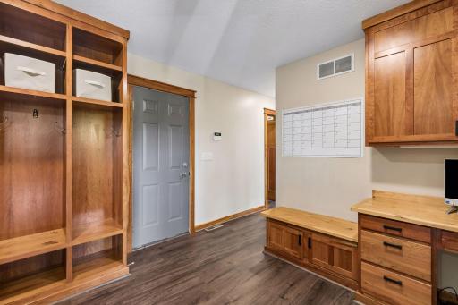 555 Chinnock Lane, River Falls, WI 54022