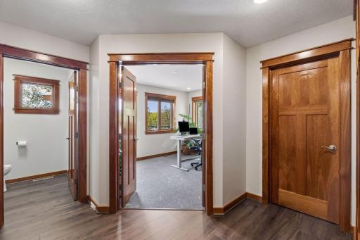 555 Chinnock Lane, River Falls, WI 54022