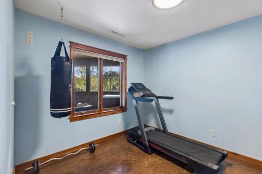 555 Chinnock Lane, River Falls, WI 54022