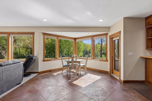 555 Chinnock Lane, River Falls, WI 54022