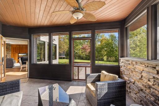 555 Chinnock Lane, River Falls, WI 54022