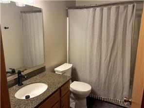 1283 Creekside Drive, Waconia, MN 55387