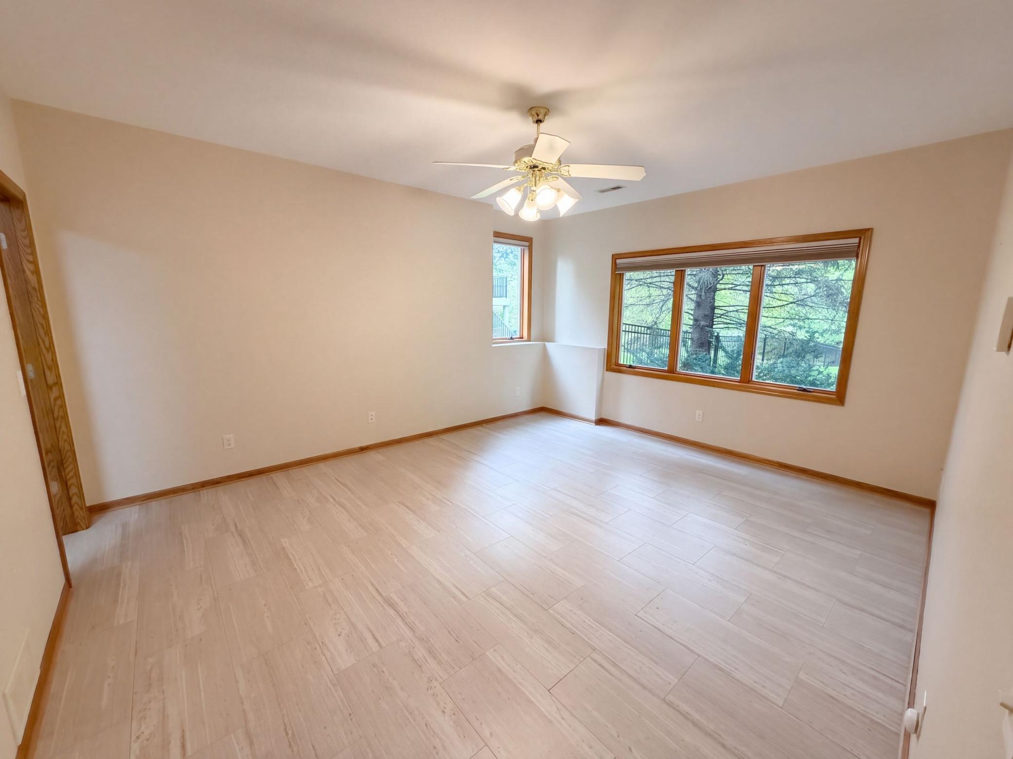 listing_22.jpg