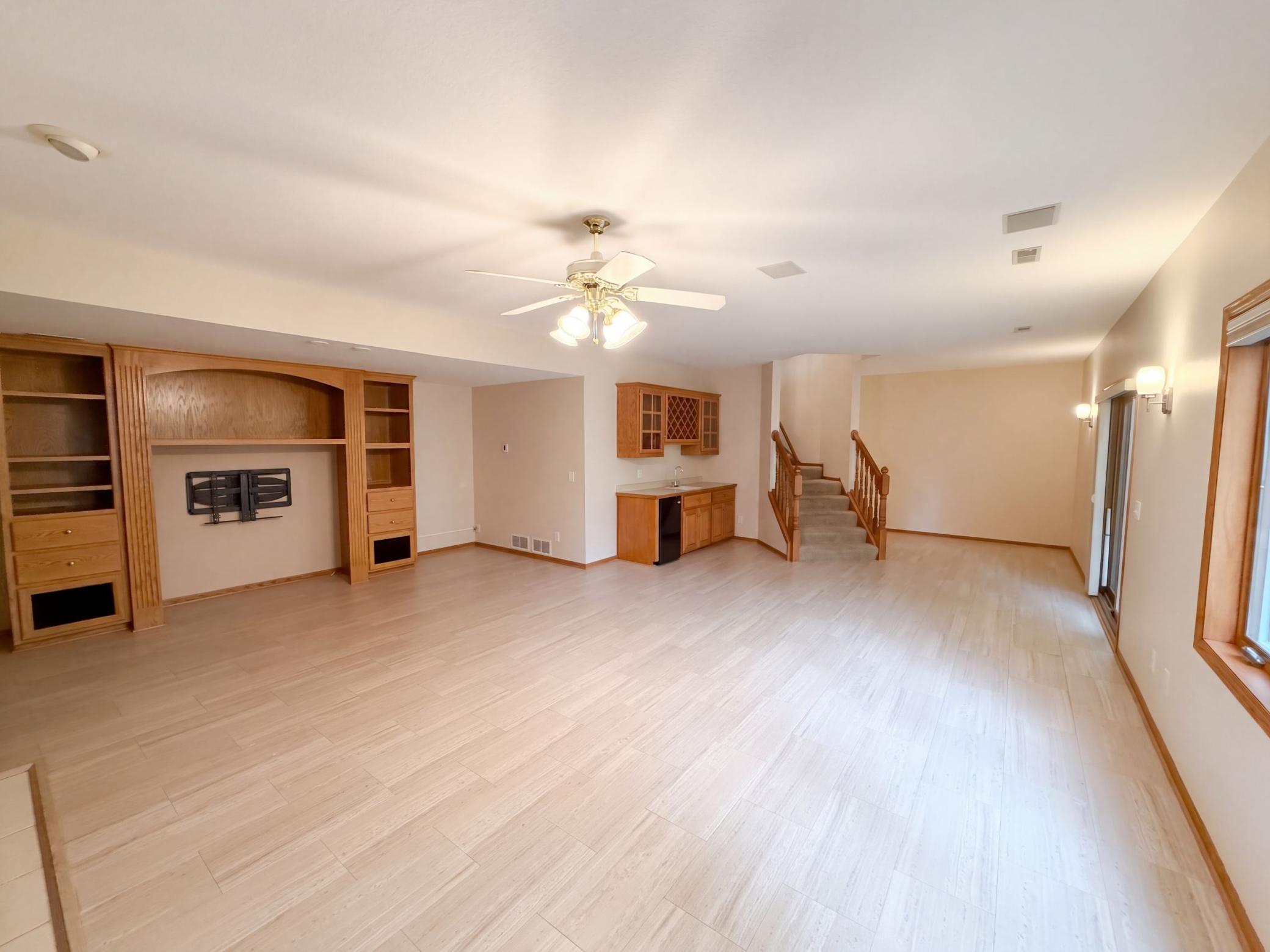listing_20.jpg
