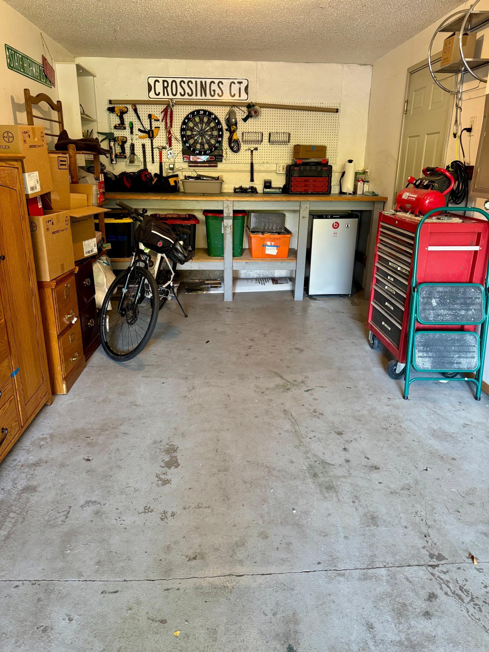 Spacious garage