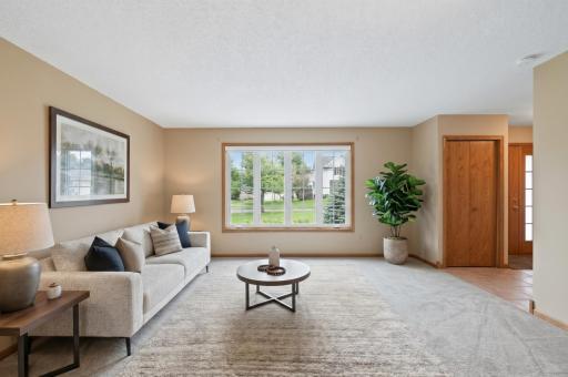 13640 Gardenia Path, Apple Valley, MN 55124