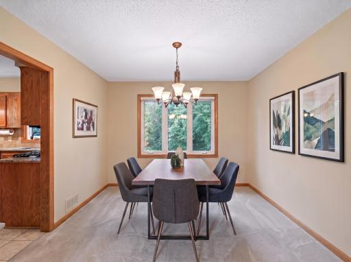 13640 Gardenia Path, Apple Valley, MN 55124
