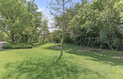 10211 Cedar Lake Road, 115, Minnetonka, MN 55305