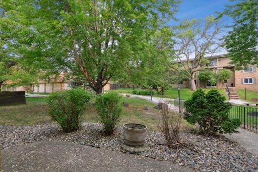 10211 Cedar Lake Road, 115, Minnetonka, MN 55305