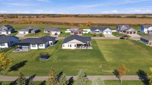 140 Annies Way, Mapleton, ND 58059