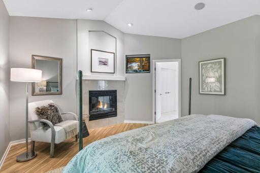 5955 Boulder Bridge Lane, Excelsior, MN 55331