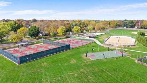 216 N 3rd Street, Saint Peter, MN 56082