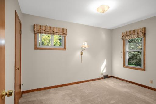 4036 Hampshire Avenue N, Crystal, MN 55427