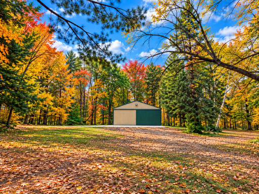A spacious 30 Ã 45 foot (1,350 square foot) pole building/garage provides exceptional storage for boats, trailers, recreational vehicles, equipment, and all your lake-life essentials.