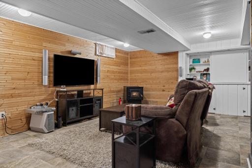 1311 W 5th Street, Winona, MN 55987