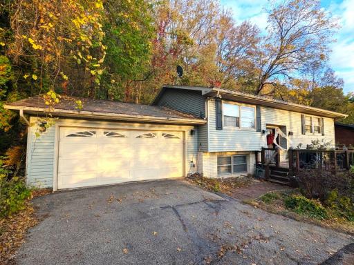 3205 Cliffside Drive, La Crosse, WI 54601