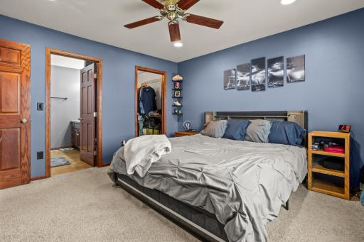 1240 38th Avenue S, Moorhead, MN 56560