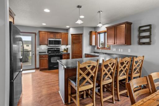 1240 38th Avenue S, Moorhead, MN 56560