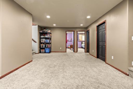 1240 38th Avenue S, Moorhead, MN 56560