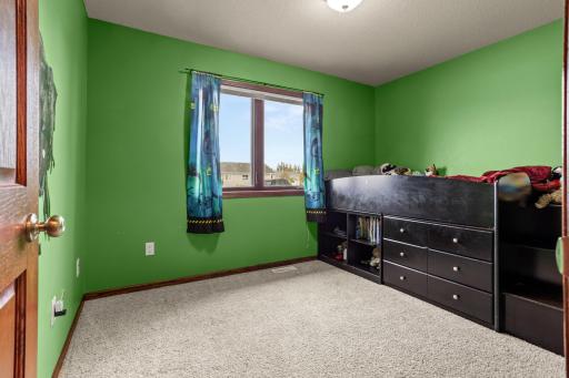 1240 38th Avenue S, Moorhead, MN 56560