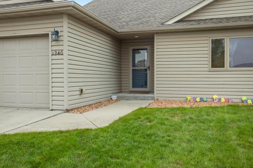 1240 38th Avenue S, Moorhead, MN 56560
