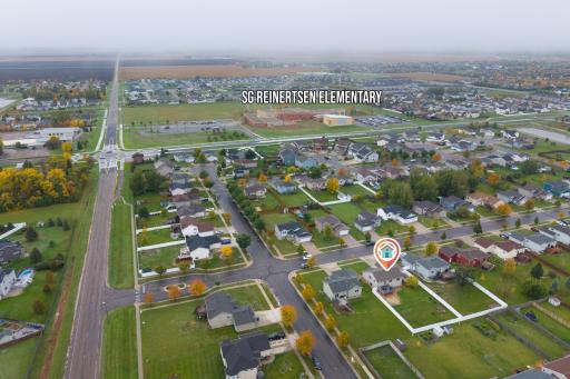 1240 38th Avenue S, Moorhead, MN 56560