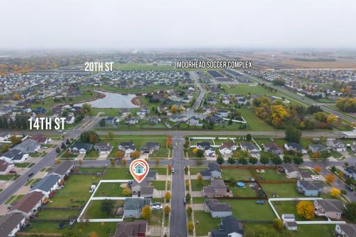 1240 38th Avenue S, Moorhead, MN 56560