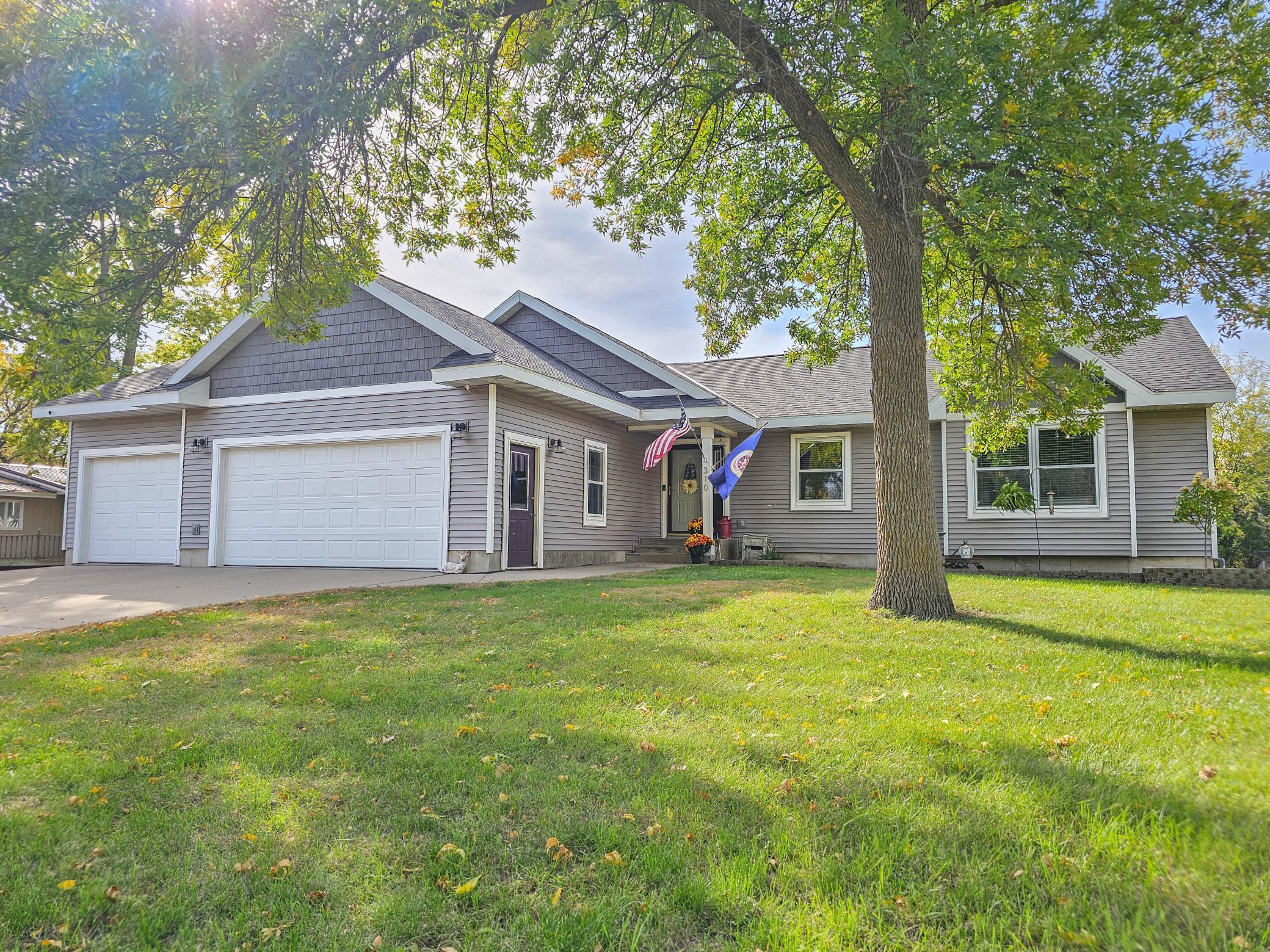 Welcome to 310 N Lincoln St Redwood Falls