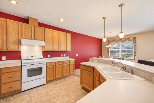 17716 68th Place N, Maple Grove, MN 55311