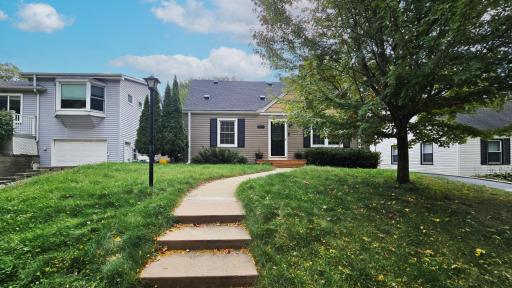 7613 W Lake Street, Saint Louis Park, MN 55426