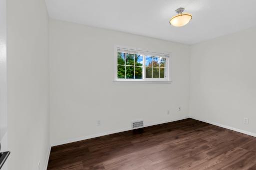 7613 W Lake Street, Saint Louis Park, MN 55426