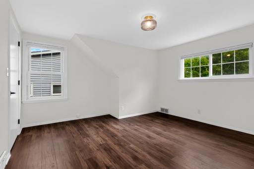7613 W Lake Street, Saint Louis Park, MN 55426
