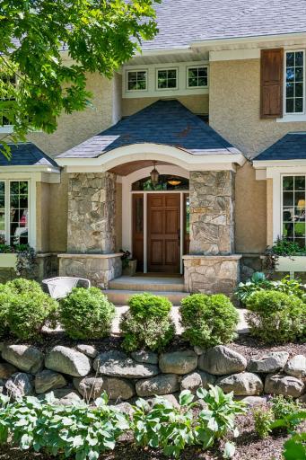 14030 Stonegate Lane, Minnetonka, MN 55345