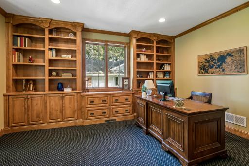14030 Stonegate Lane, Minnetonka, MN 55345