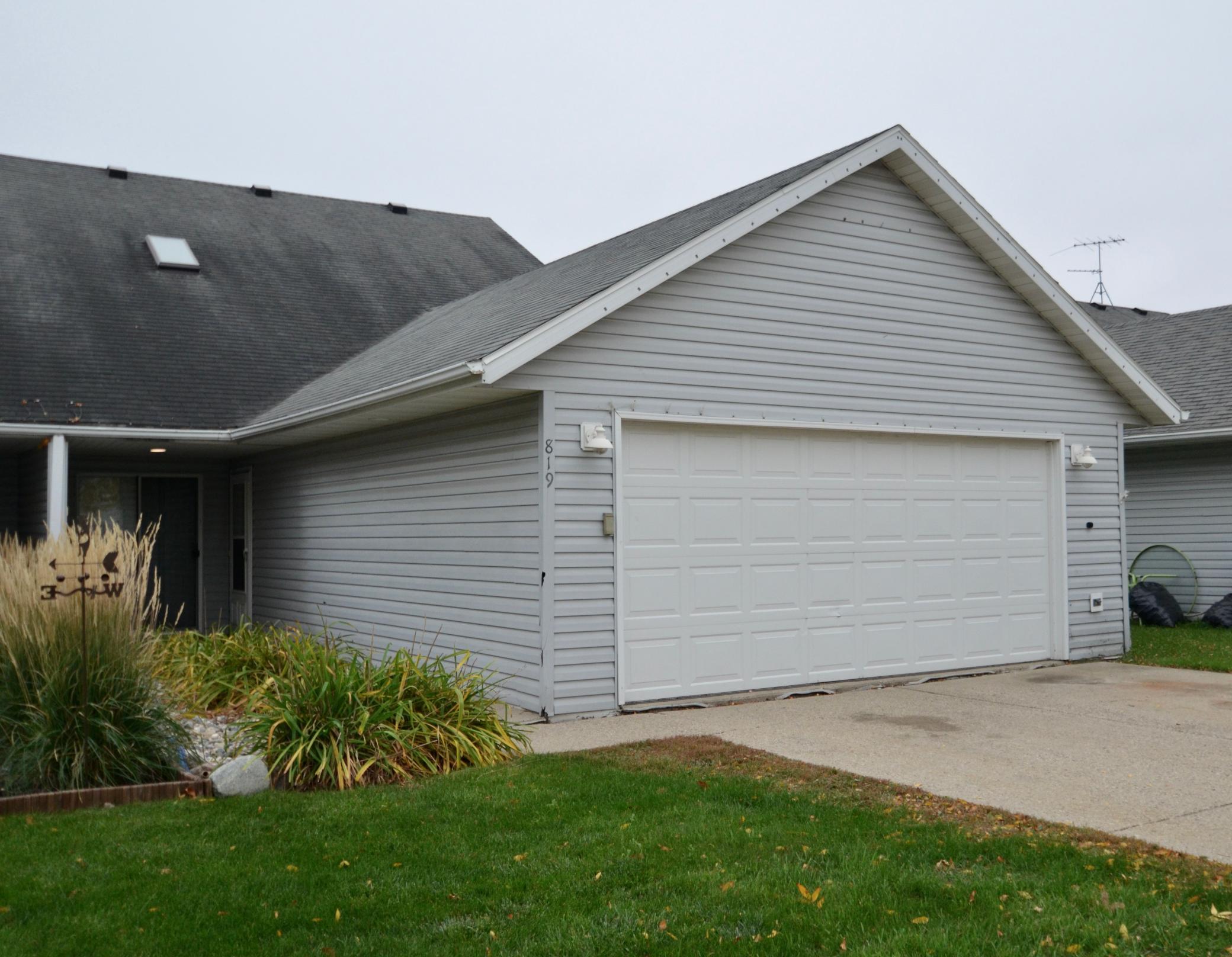 Property photo for 819 W 12 1/2 Avenue W, West Fargo, ND 58078