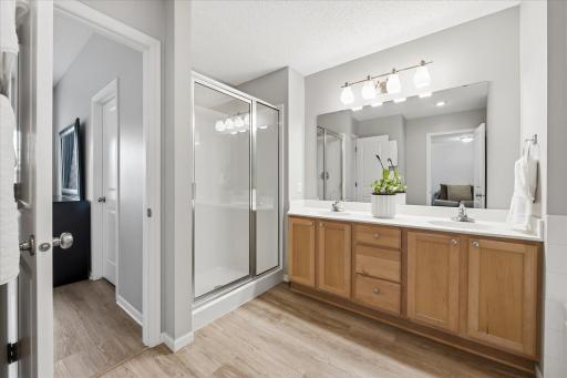 15225 Stonewood Terrace, Burnsville, MN 55306