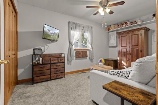 115 3rd Avenue S, Wahpeton, ND 58075