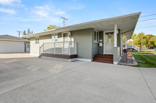 115 3rd Avenue S, Wahpeton, ND 58075