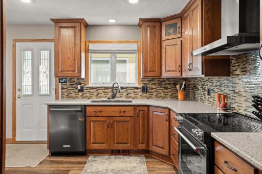 115 3rd Avenue S, Wahpeton, ND 58075