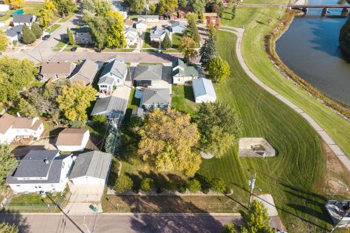 115 3rd Avenue S, Wahpeton, ND 58075