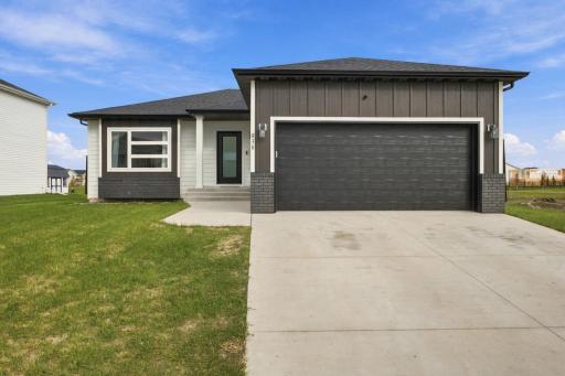 838 2nd Avenue, Horace, ND 58047