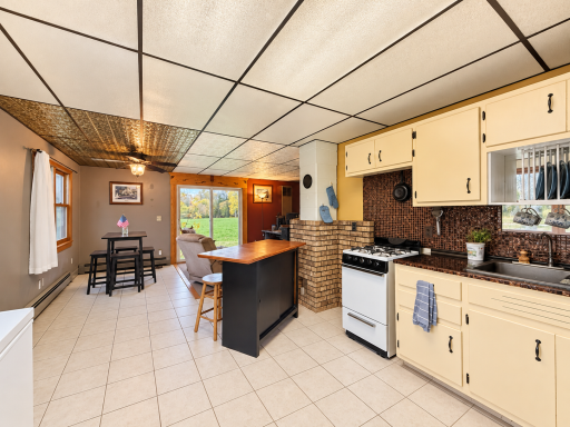 20796 County Road 566, Bovey, MN 55709