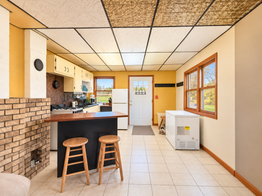 20796 County Road 566, Bovey, MN 55709