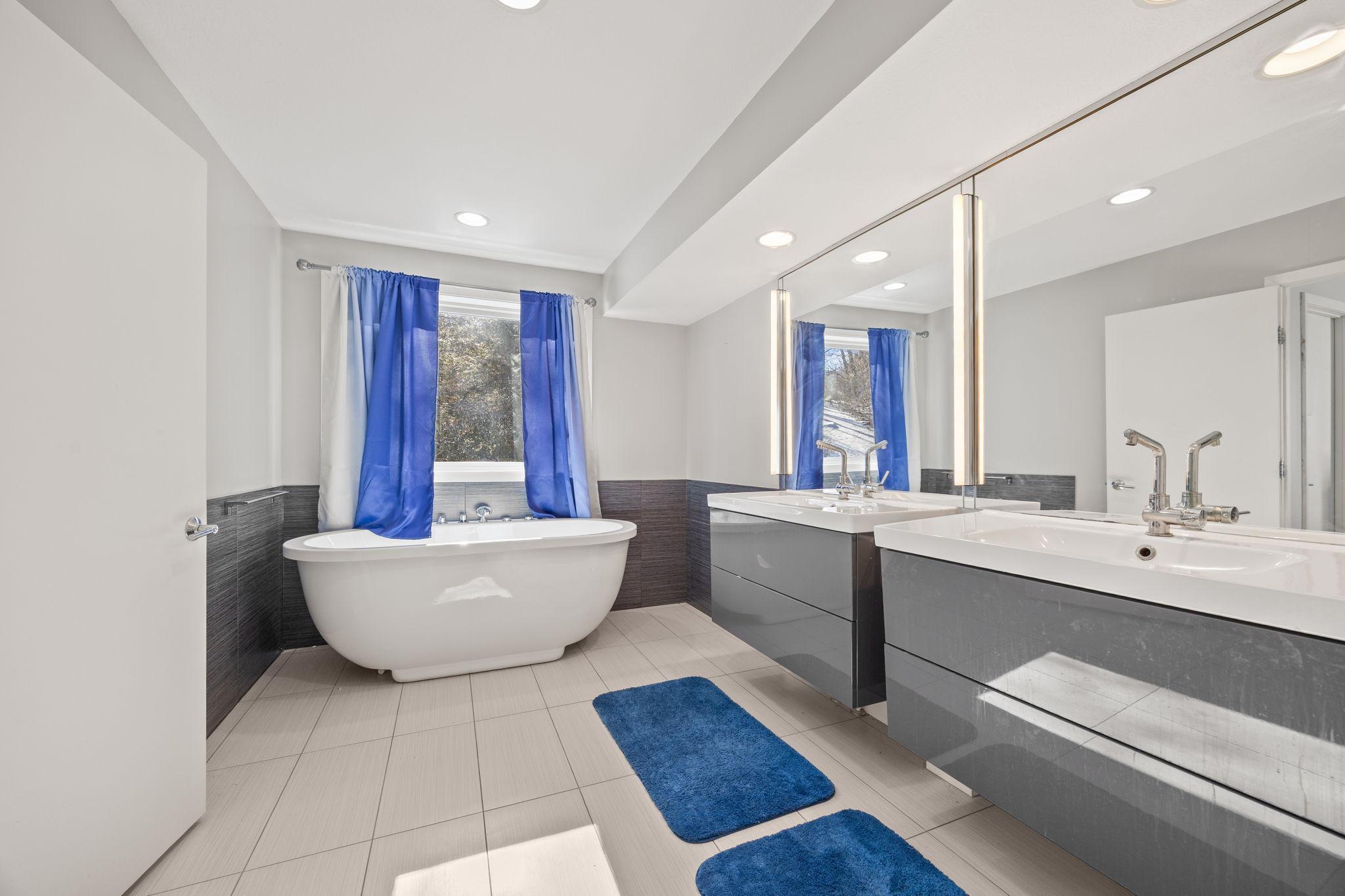 28-web-or-mls-114.jpg