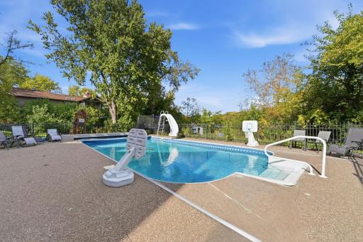 2457 Dianna Lane, Little Canada, MN 55117