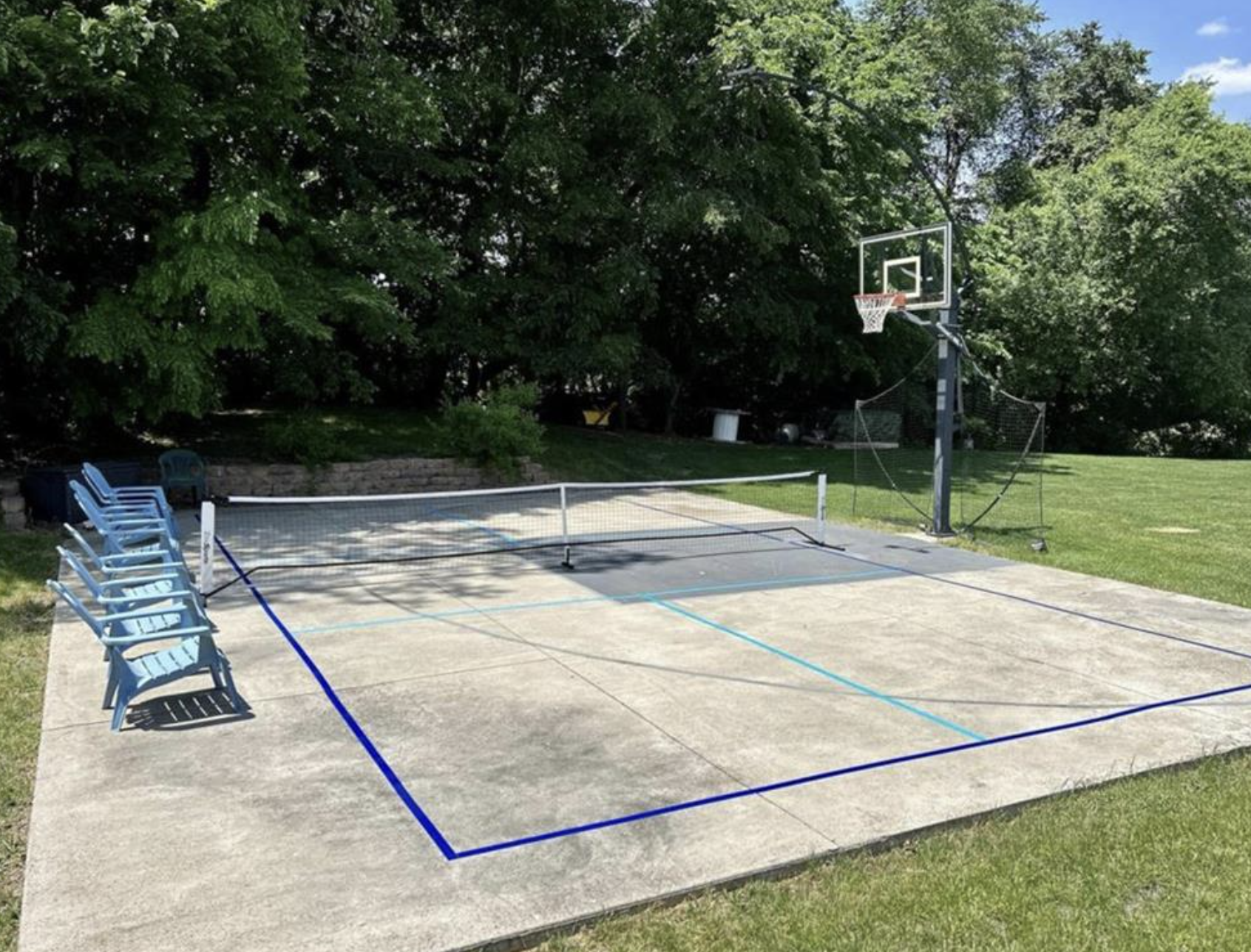 Basketball/Pickleball Court