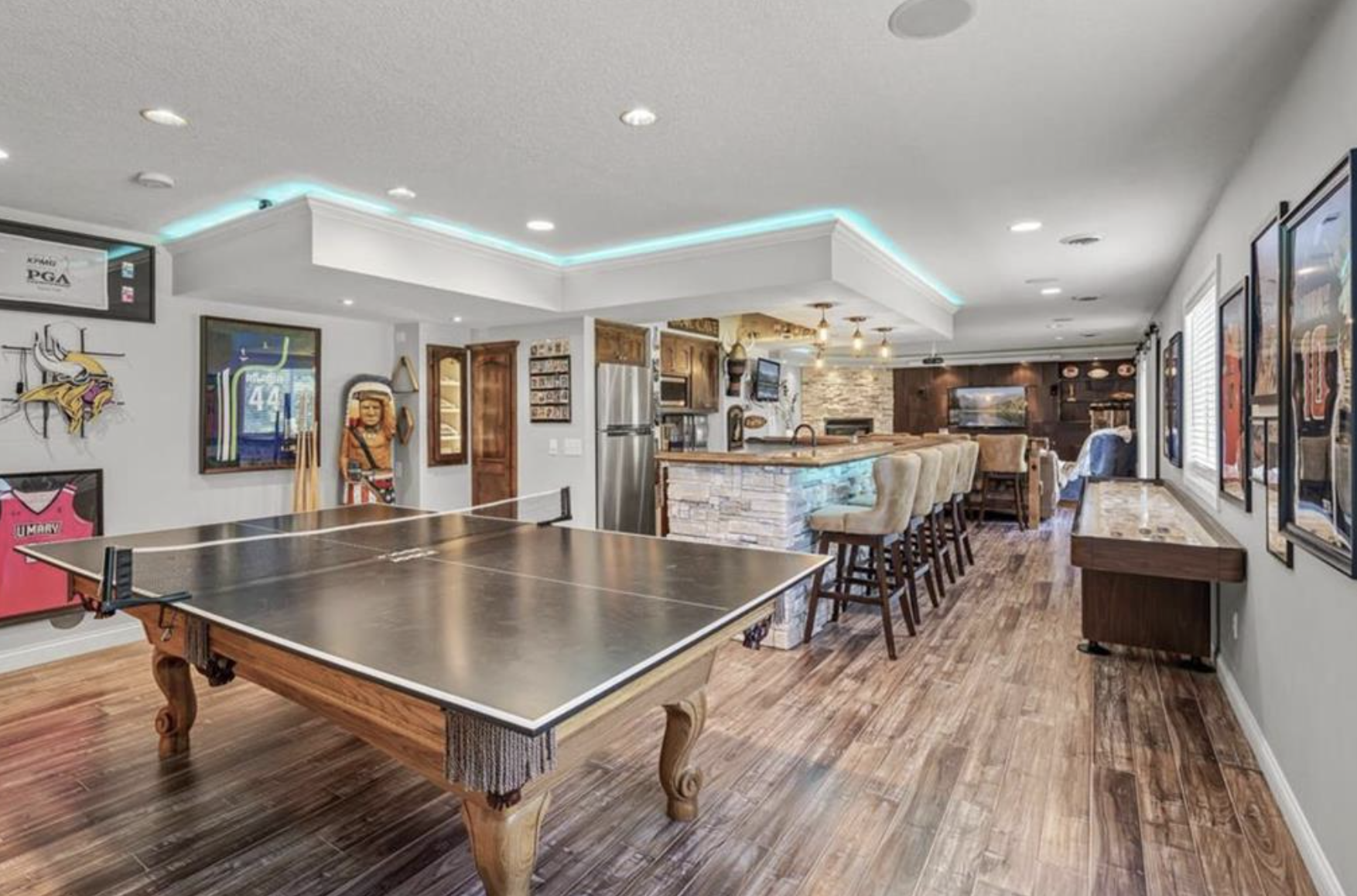 (photo from previoius listing with agent's permission)