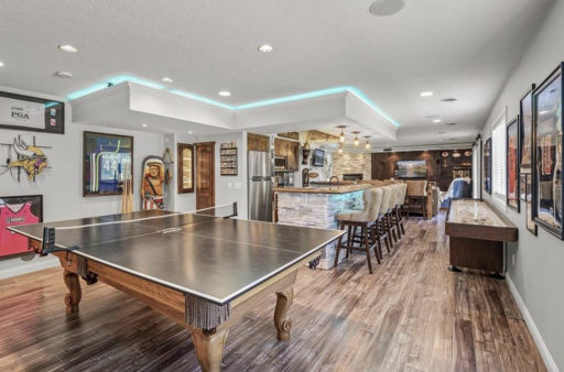(photo from previoius listing with agent's permission)