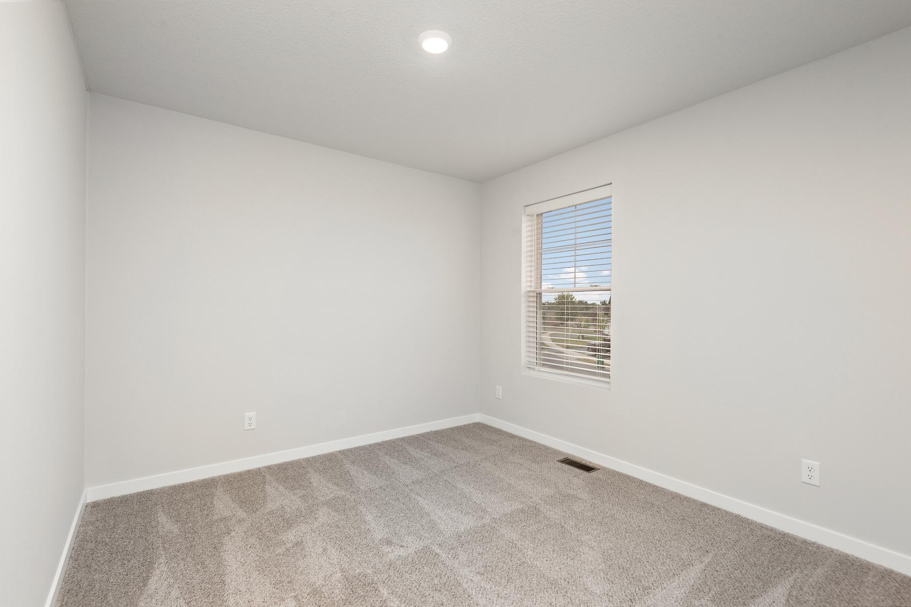 Camden Bedroom 2 R.jpg